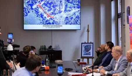 24 października br. w Urzędzie Miasta Torunia odbyła się konferencja prasowa, w trakcie której zaprezentowaliśmy zmiany w organizacji ruchu, funkcjonowaniu komunikacji miejskiej w okresie Wszystkich Świętych.
