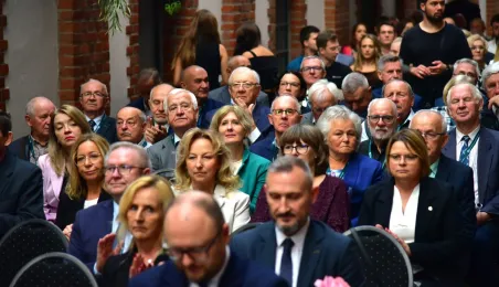 80-lecie Zespołu Szkół Inżynierii Środowiska w Toruniu, wręczenie Medalu "Za Zasługi dla Miasta Torunia"
