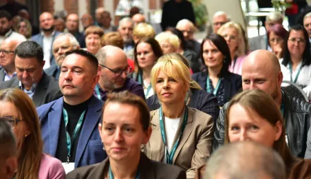 80-lecie Zespołu Szkół Inżynierii Środowiska w Toruniu, wręczenie Medalu "Za Zasługi dla Miasta Torunia"