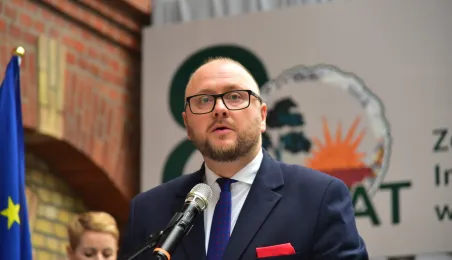 80-lecie Zespołu Szkół Inżynierii Środowiska w Toruniu, wręczenie Medalu "Za Zasługi dla Miasta Torunia"