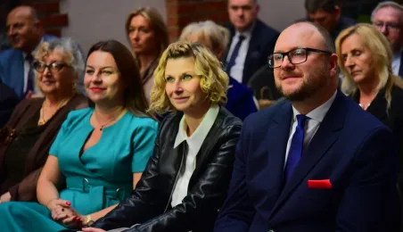 80-lecie Zespołu Szkół Inżynierii Środowiska w Toruniu, wręczenie Medalu "Za Zasługi dla Miasta Torunia"