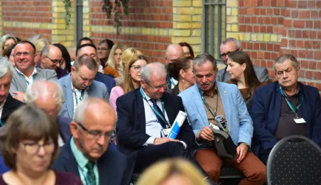 80-lecie Zespołu Szkół Inżynierii Środowiska w Toruniu, wręczenie Medalu "Za Zasługi dla Miasta Torunia"