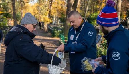 Coroczna kwesta na renowację nagrobków na cmentarzu św.Jerzego