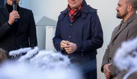 Anioł przy Domu Pizzy i Tapas 