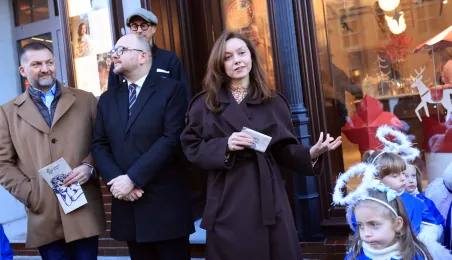 Toruńska starówka wzbogaciła się o kolejnego, siódmego aniołka.