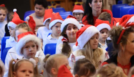 Dziewiątka czytała z Mikołajem, 8.12.2025