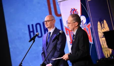 Toruń świętuje 100-lecie hokeja na lodzie