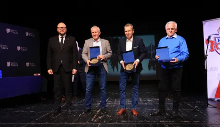 Toruń świętuje 100-lecie hokeja na lodzie