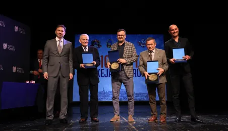 Toruń świętuje 100-lecie hokeja na lodzie