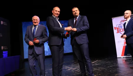 Toruń świętuje 100-lecie hokeja na lodzie