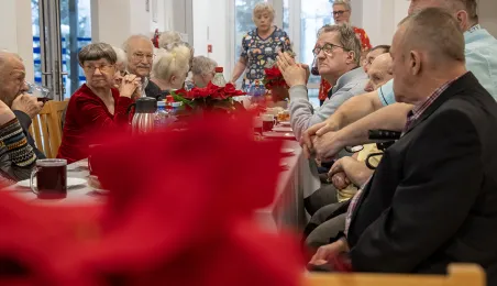 Z życzeniami dla mieszkańców i pracowników Domu Pomocy Społecznej w Toruniu