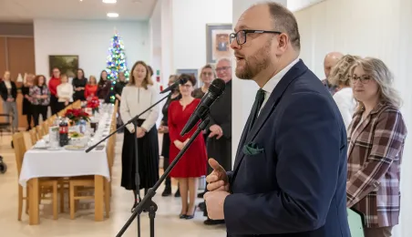 Z życzeniami dla mieszkańców i pracowników Domu Pomocy Społecznej w Toruniu