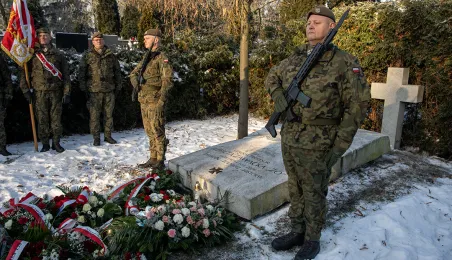  Toruń pamięta o prof. gen. Elżbiecie Zawackiej