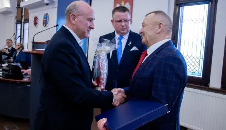 Wręczenie podziękowań Justynie Kardasz i Krzysztofowi Kołowskiemu