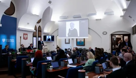 Wręczenie podziękowań Justynie Kardasz i Krzysztofowi Kołowskiemu