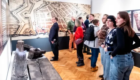 Wernisaż wystawy o zapomnianym nabrzeżu Torunia w Ratuszu Staromiejskim