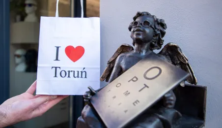 Aniołek prz ul. Szczytej 6 odsłonięty, 2.03.2026