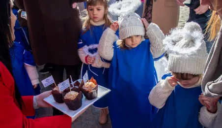 Aniołek prz ul. Szczytej 6 odsłonięty, 2.03.2026