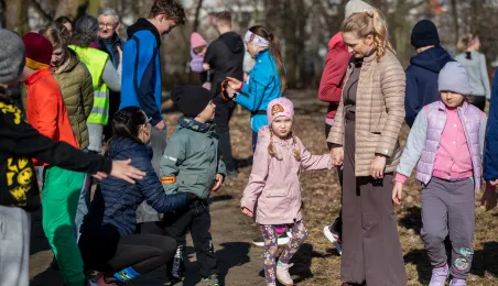 Międzypokoleniowy bieg w Parku Glazja