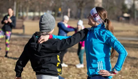 Międzypokoleniowy bieg w Parku Glazja