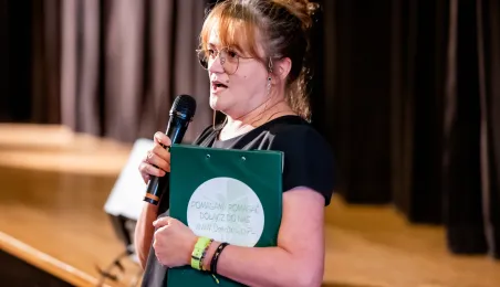 „Piękna i Bestia” w wykonaniu Teatru „Czy TAK, czy NIE?”