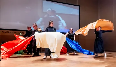 „Piękna i Bestia” w wykonaniu Teatru „Czy TAK, czy NIE?”