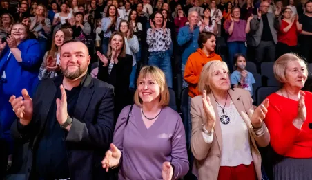 „Piękna i Bestia” w wykonaniu Teatru „Czy TAK, czy NIE?”