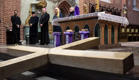 Droga Krzyżowa ulicami Torunia