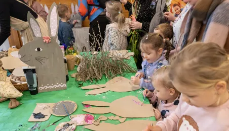Leśne poszukiwanie pisanek na Barbarce