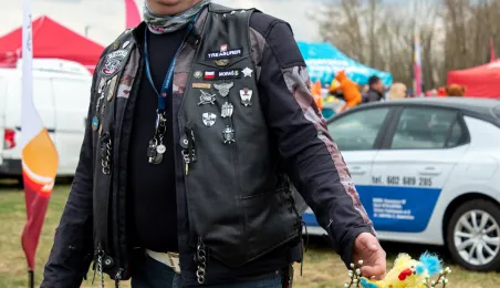 Święconka w kasku – wielkanocna tradycja na dwóch kołach