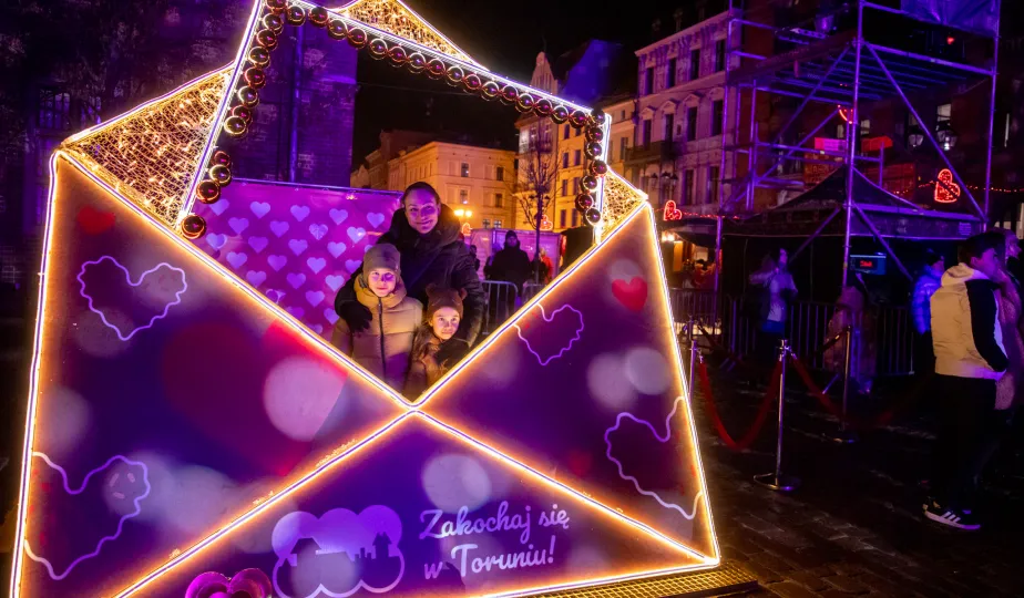 Walentynkowy wieczór w Rynku Staromiejskim