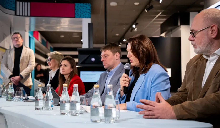 Ferie zimowe 2026: konferencja prasowa