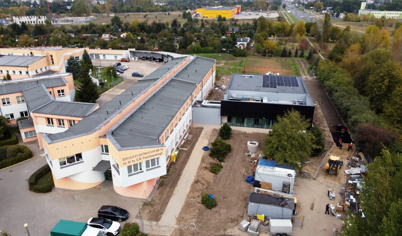 Basen rehabilitacyjny przy Zespole Szkół nr 19 na ukończeniu