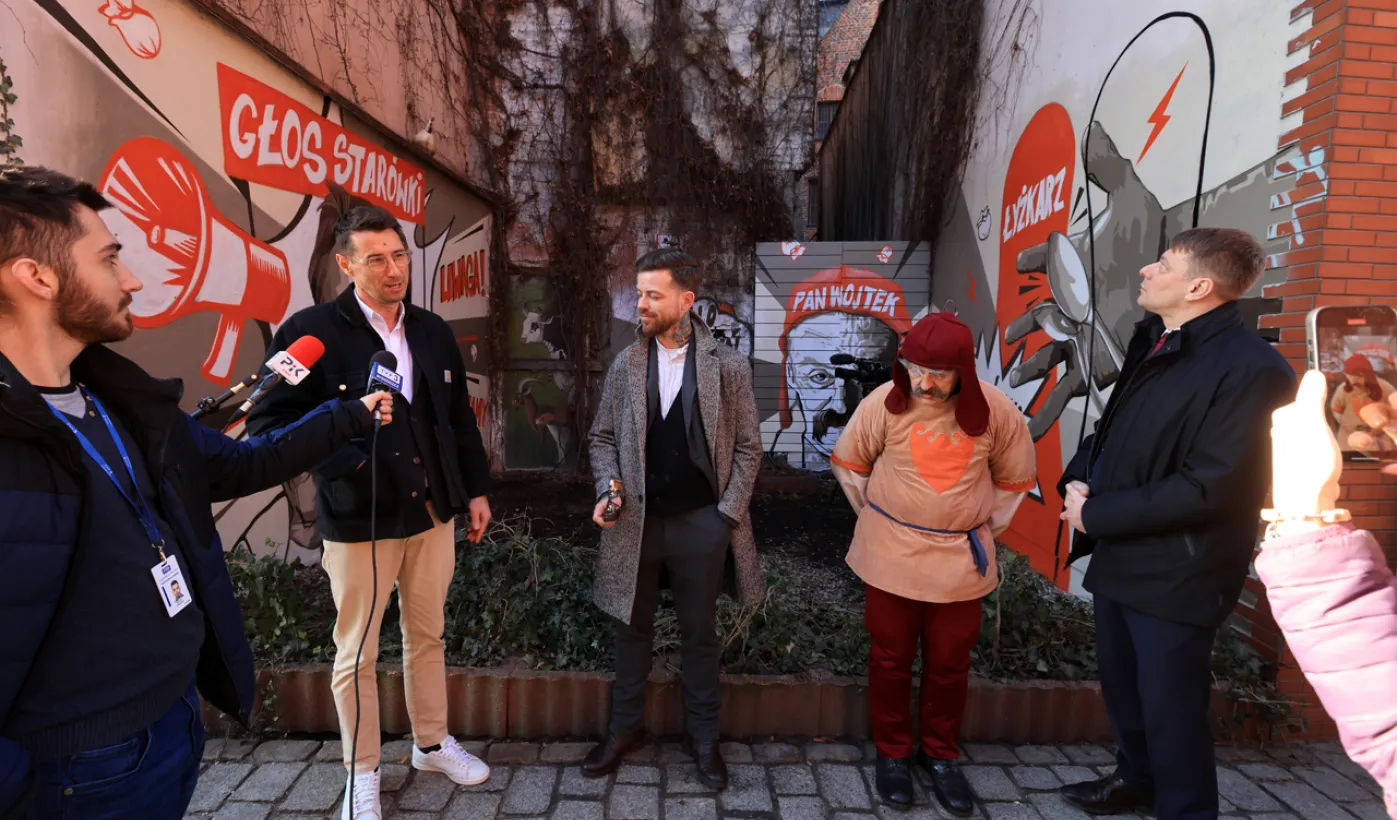Legendy toruńskiej starówki na muralu