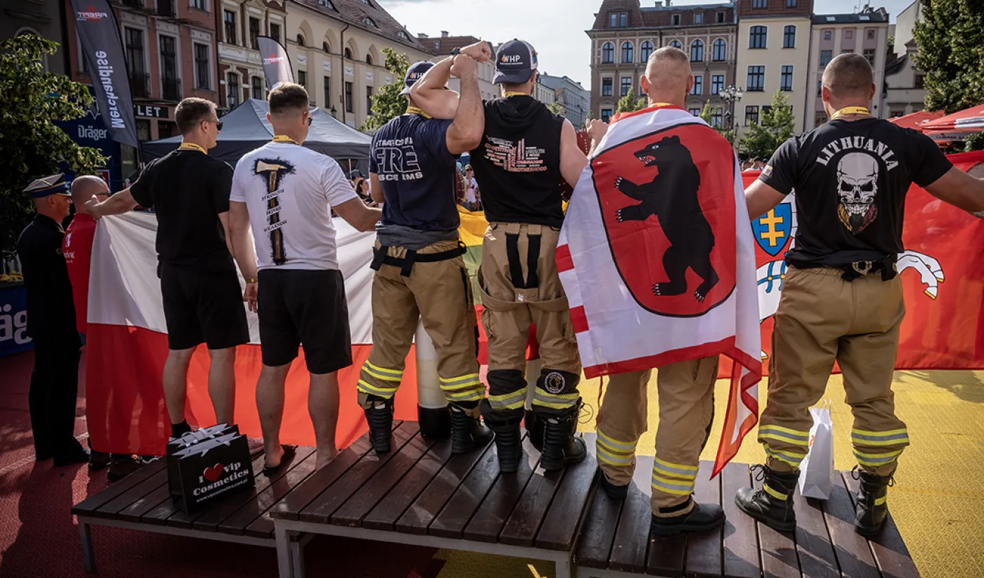 Medale na najtwardszych strażaków
