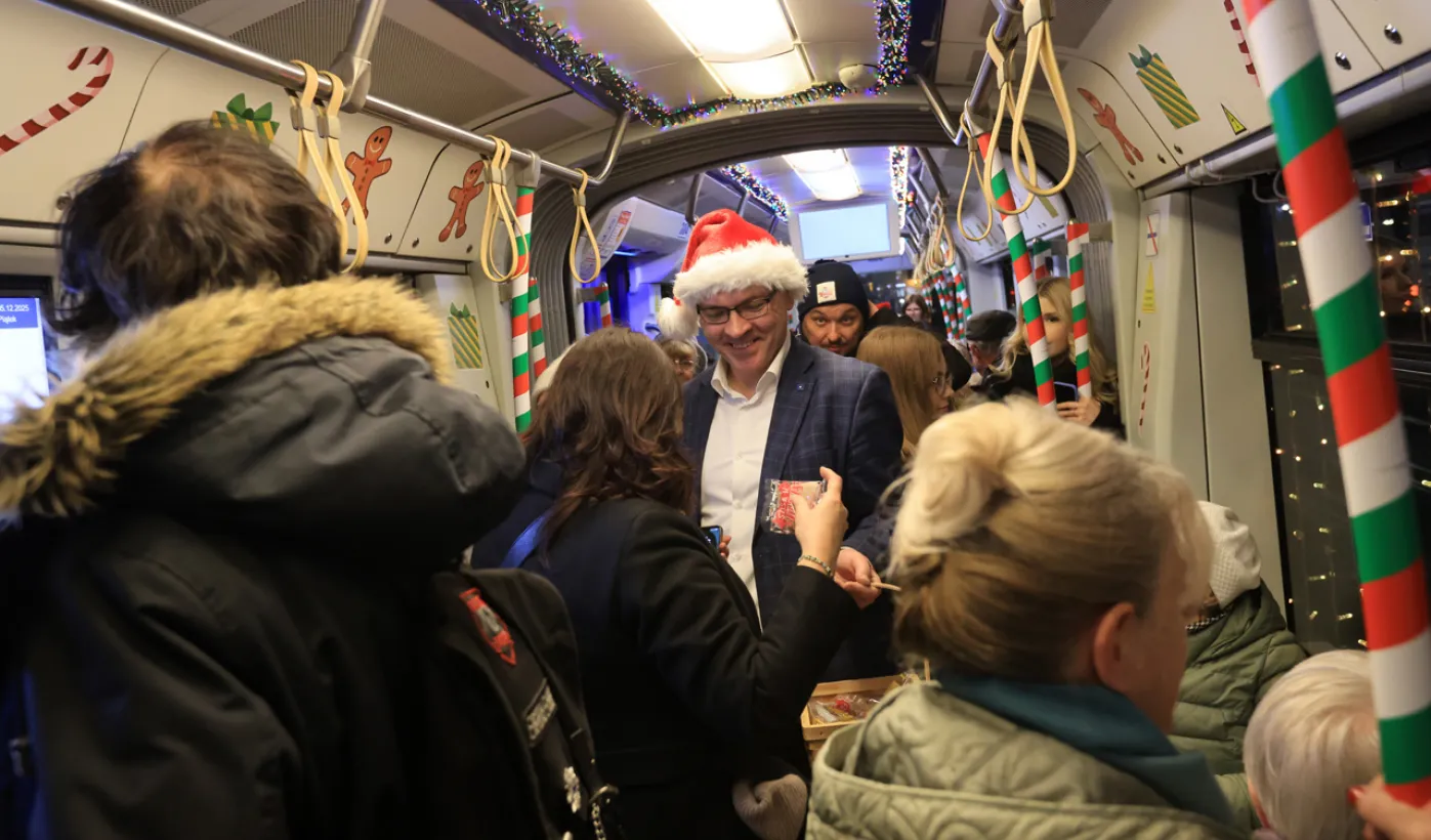 Pierwszy przejazd świątecznego tramwaju już za nami!