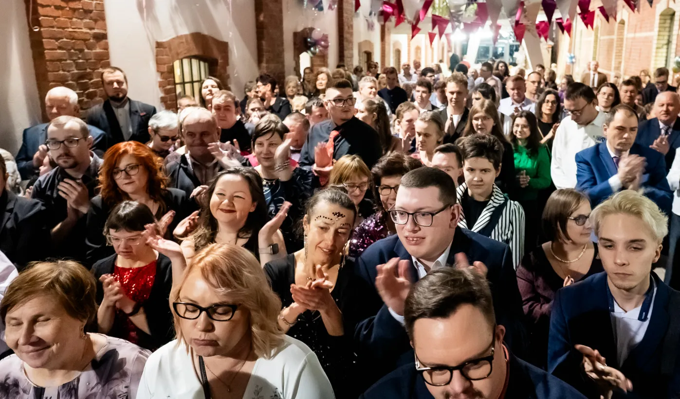 Bal dla Osób z Niepełnosprawnościami Fundacji Światło w Toruniu