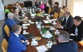 Spotkanie przedstawicieli toruńskiego samorządu z przewodniczącymi Rad Okręgów