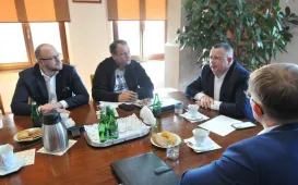 Spotkanie przedstawicieli toruńskiego samorządu z przewodniczącymi Rad Okręgów