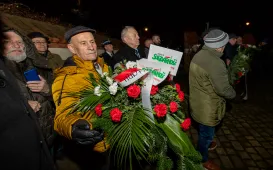Wiązanki pamięci dla opozycji antykomunistycznej 
