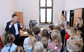 Uczniowie SP 12 w Urzędzie Miasta Torunia, 12.03.2025 r.