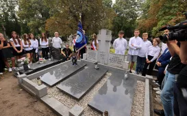 120. rocznica urodzin prof. Wilhelminy Iwanowskiej - złożenie kwiatów