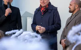 Anioł przy Domu Pizzy i Tapas 