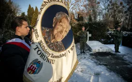  Toruń pamięta o prof. gen. Elżbiecie Zawackiej