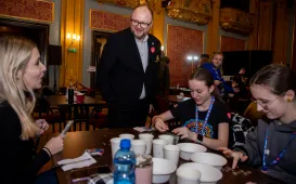 Toruń gra dziś z WOŚP - tradycyjna „Ściskawa” i wizyta w sztabach