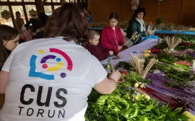 Leśne poszukiwanie pisanek na Barbarce