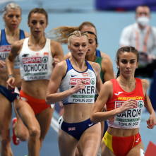 Półfinałowy bieg na 800 metrów kobiet. W stawce Angelika Cichocka.