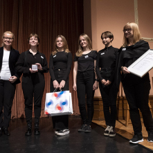 Nagrodzeni za zestaw prac laureaci z Młodzieżowego Domu Kultury w Rybniku 