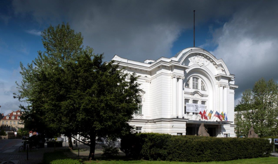 budynek Teatru Horzycy